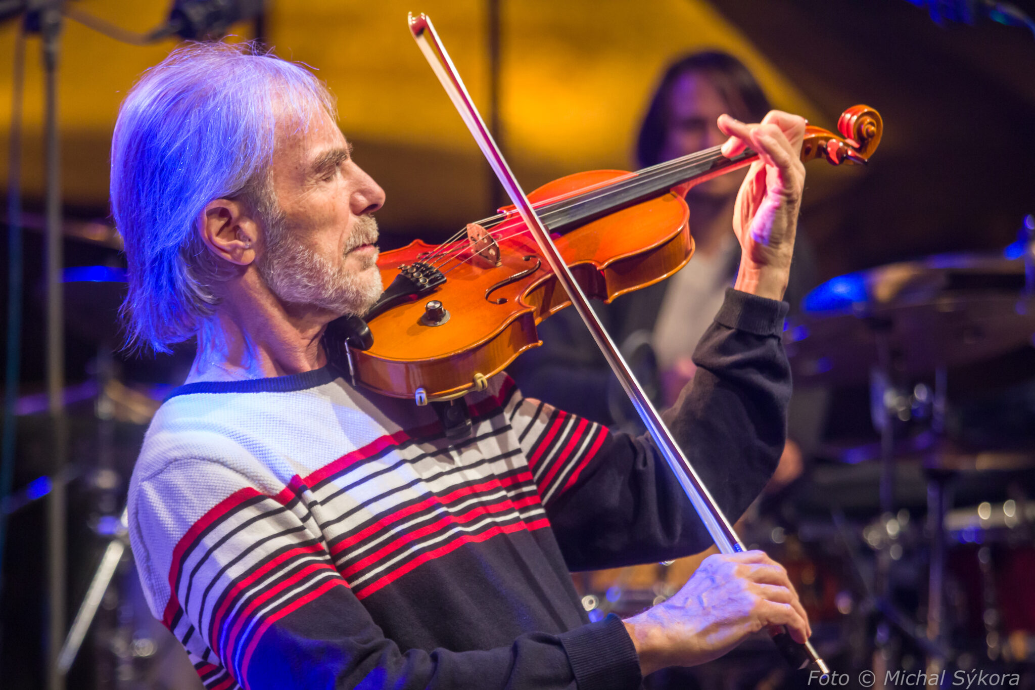Jean-Luc Ponty: «Mi musica es similar al rock progresivo en concepto»